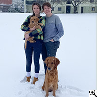 &copy; Working Golden Retriever of Enchanted Garden